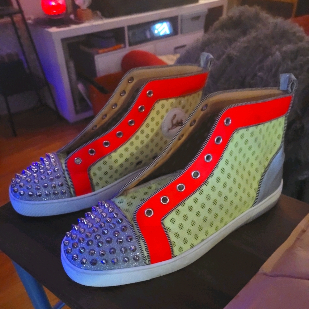 CHRISTIAN LOUBOUTIN!!